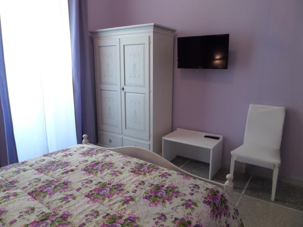 325 Rooms Ai Fori Rome Exterior photo